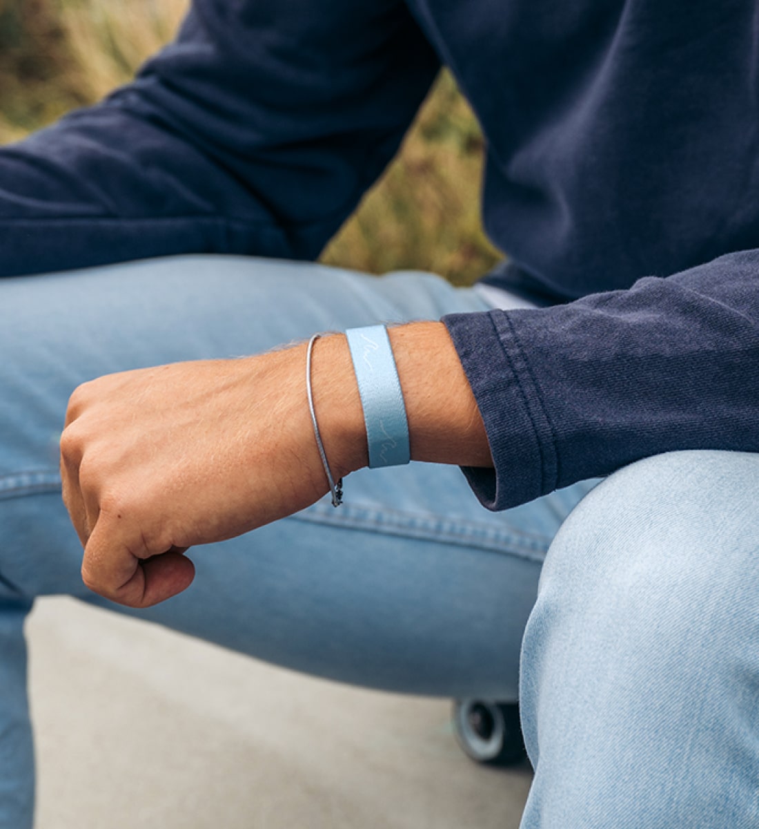 be kind to the sea Armband in hellblau