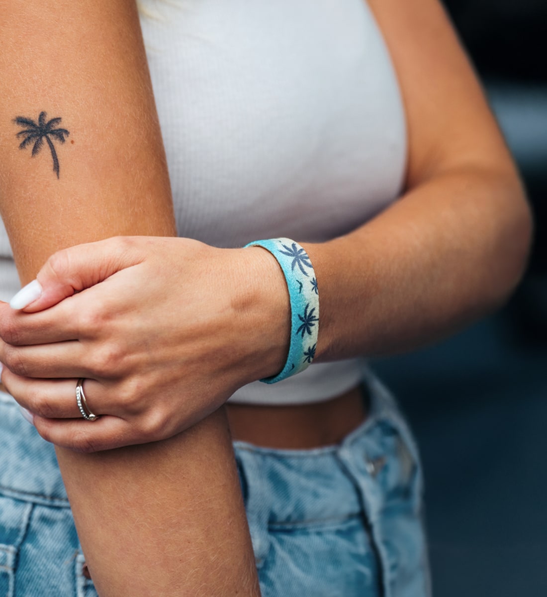 good vibes only Armband in Sommerfarben mit Palmen
